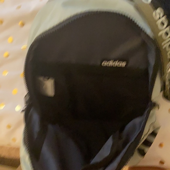Mini adidas back pack - Picture 3 of 4